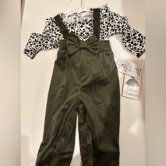 Rare edition outfit size 18 months girls new - Picture 1 of 4